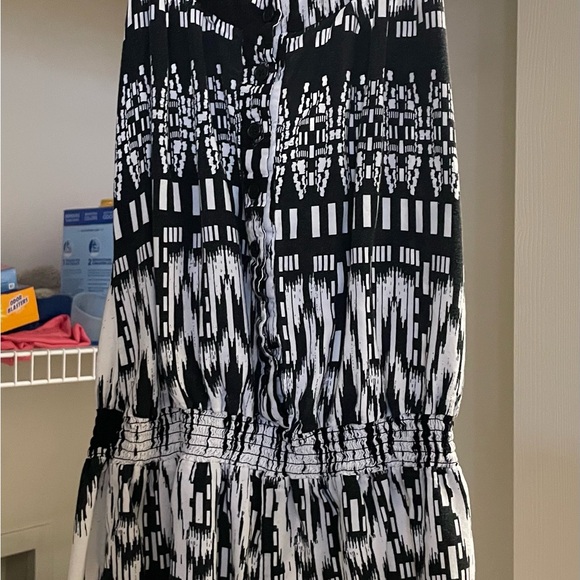 6 Degrees Black and White Jumpsuit - Picture 1 of 2